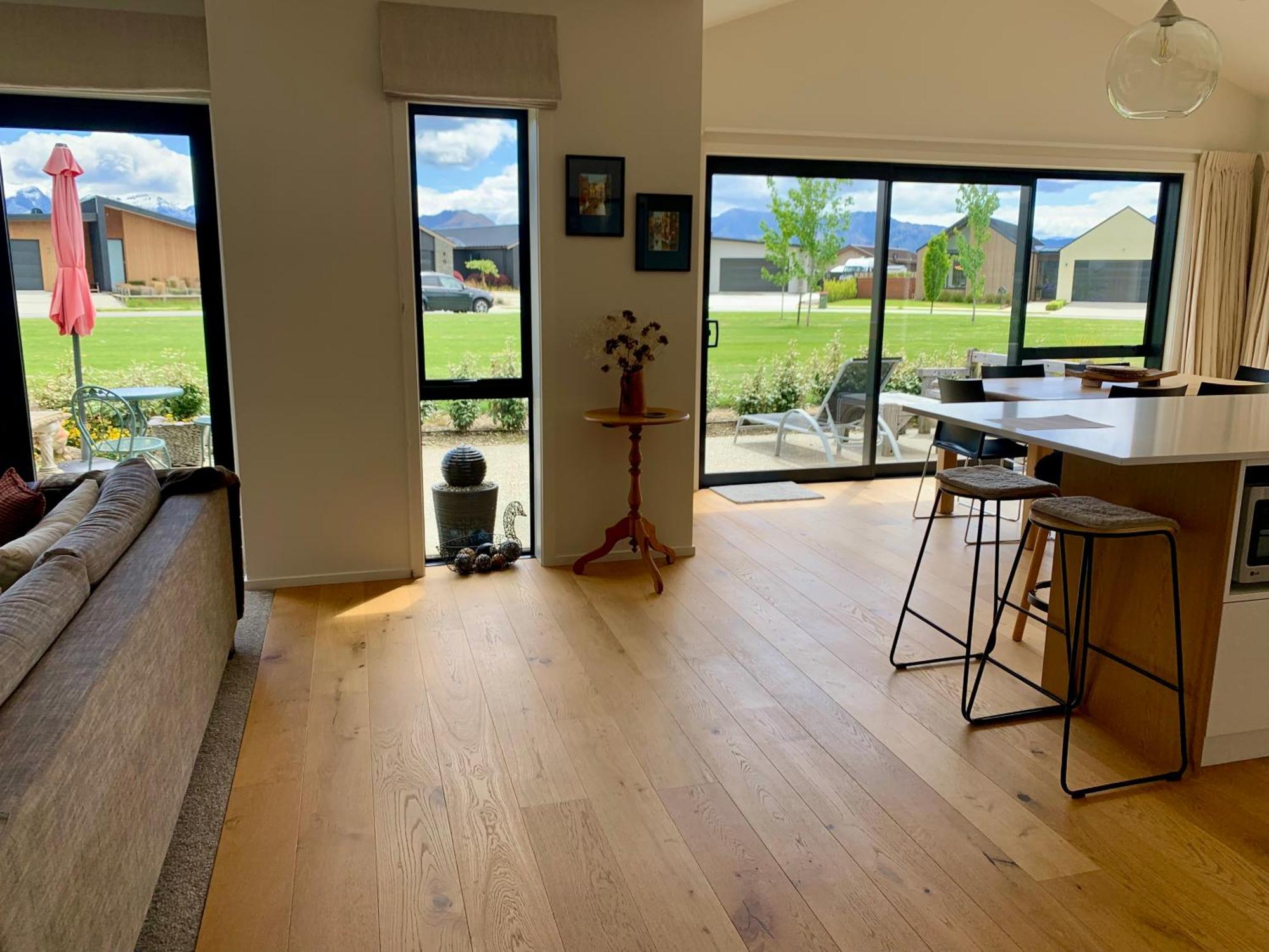 Alpine Abode Villa Wanaka Luaran gambar