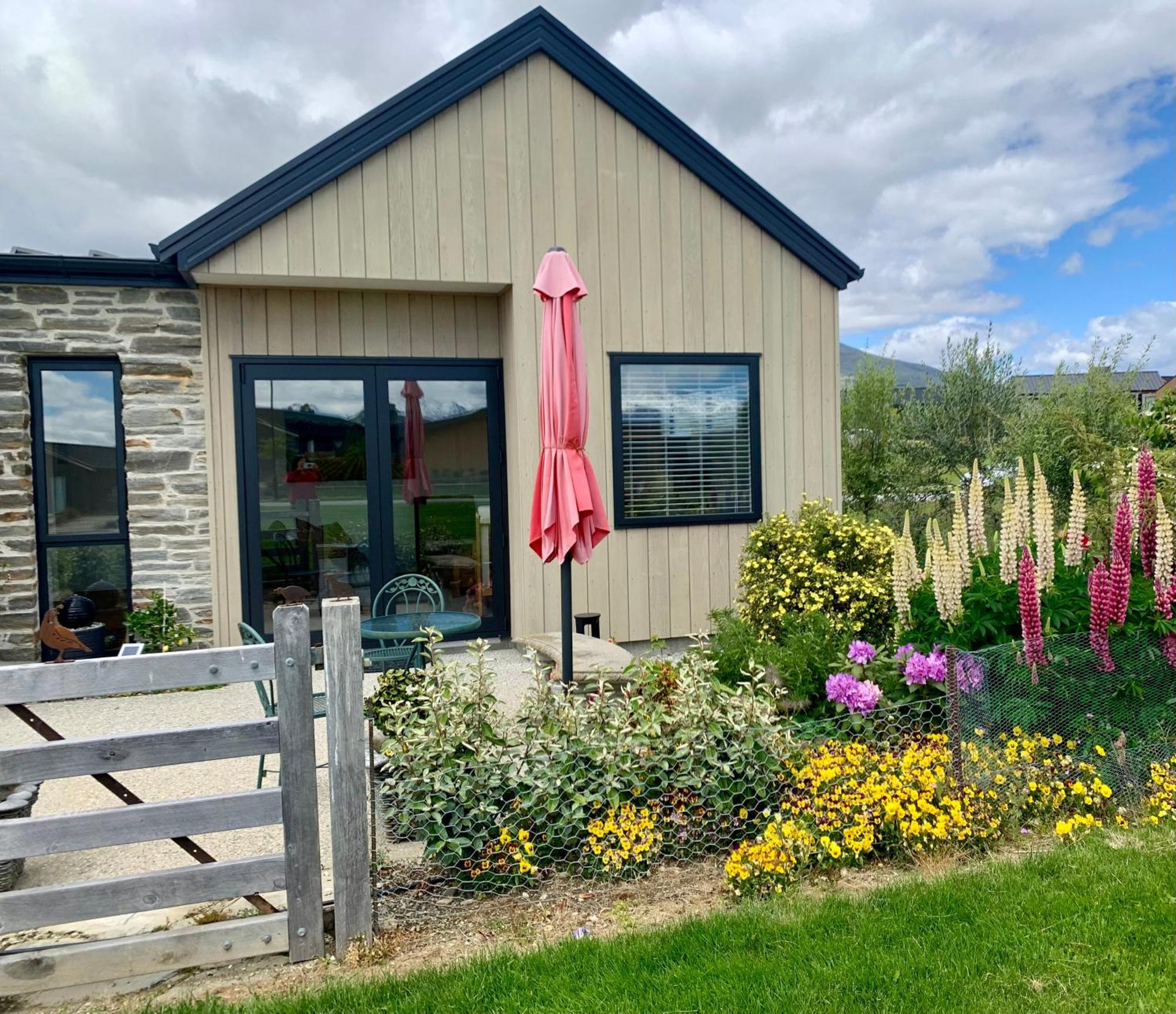 Alpine Abode Villa Wanaka Luaran gambar